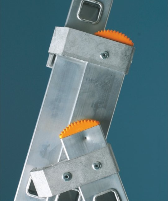 Drabina wielofunkcyjna 3 – elementowa ze stabilizatorem 3X8 Faraone AK250.3