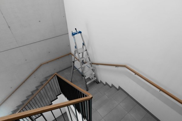 Teleskopowa drabina na schody wolnostojąca jednostronna KRAUSE STABILO  1X5  134936