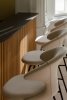 Umage TIME FLIES Hoker - Tapicerowane Krzesło Barowe na Czarnych Nogach 112 cm / Jasnoszare