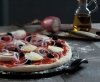 Emile Henry - Kamień do Pieczenia Pizzy Karbowany 37 cm Czarny