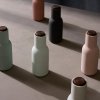 Audo BOTTLE Młynek do Soli i Pieprzu / Szary z Ciemnym Drewnianym Korkiem