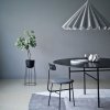 Menu SNAREGADE Stół Okrągły 120 cm Czarny / Blat Czarne Linoleum