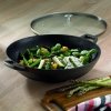 Kela CALIDO Emaliowany Wok Żeliwny ze Szklaną Pokrywką - Czarny