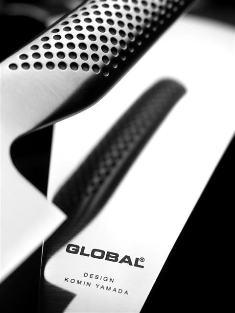 GLOBAL - Japoński Nóż do Pieczywa 22 cm G-9