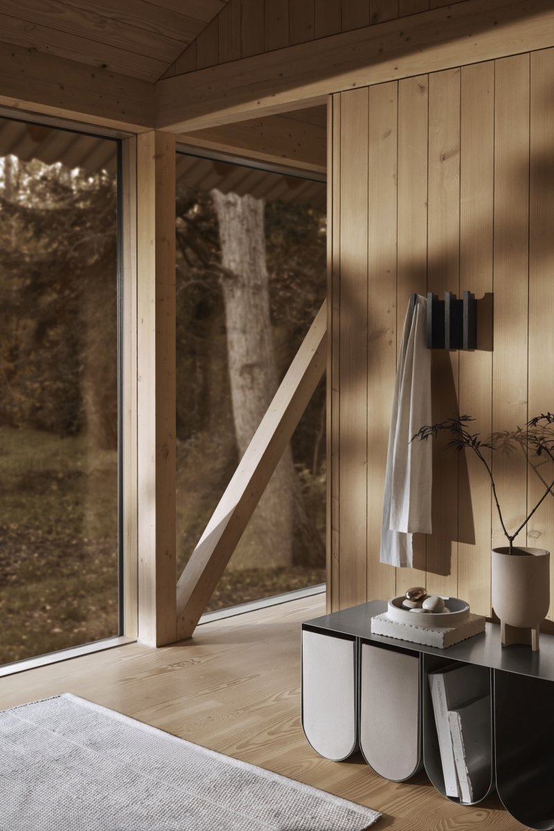 Kristina dam studio CURVED Stalowa Ławka / Czarna