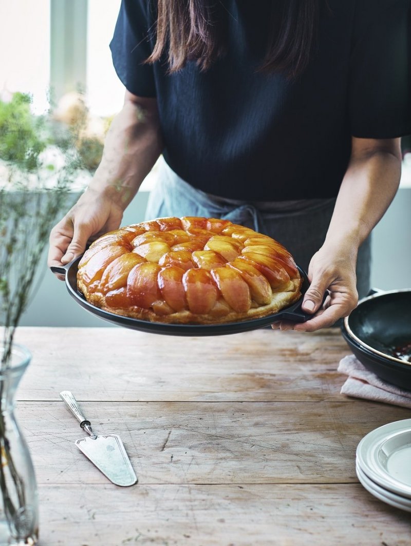 Emile Henry DELIGHT Forma - Naczynie do Przygotowania Tarty TARTE TATIN Indukcja - Czarna
