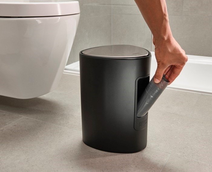 Joseph Joseph EASYSTORE Łazienkowy Kosz na Śmieci 5 l / Czarny