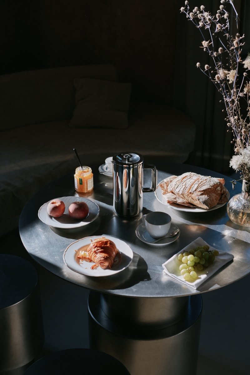 Zaparzacz do kawy Aarke ze stali nierdzewnej cool-touch