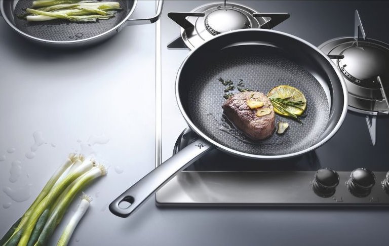 WMF Profi Resist - Patelnia 24 cm