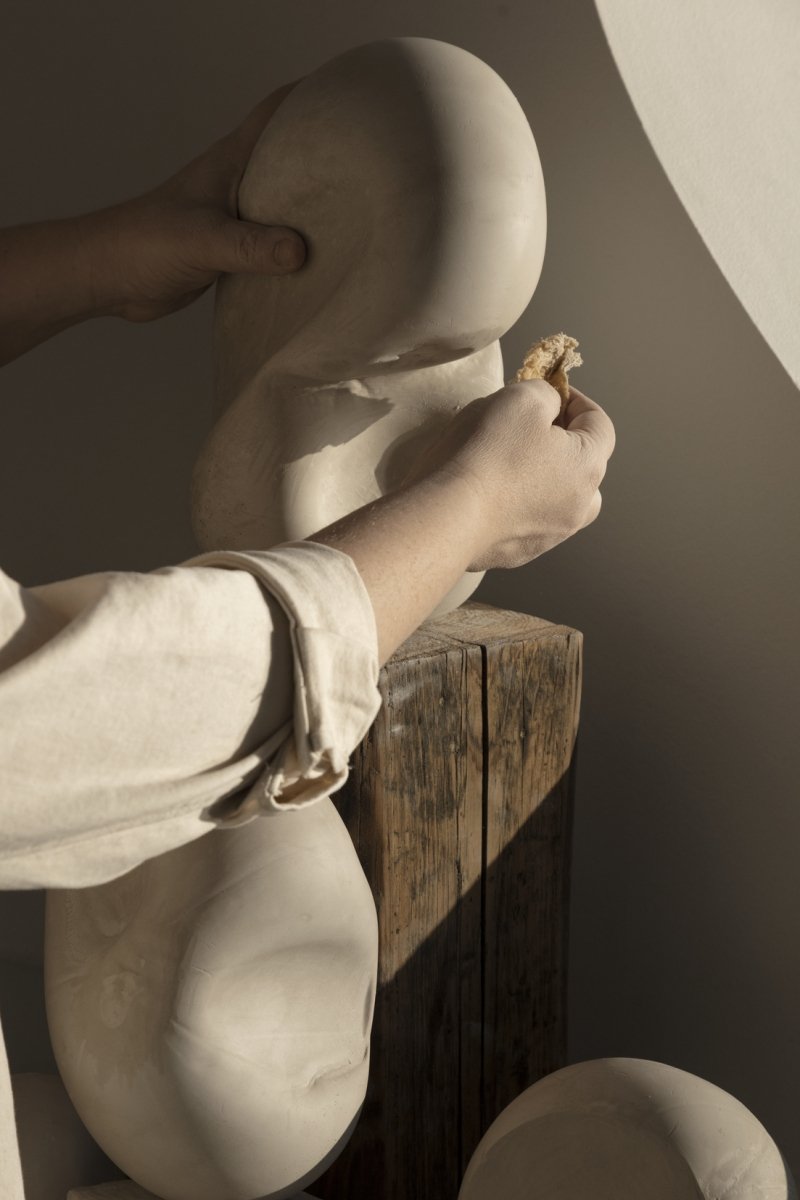 Kristina dam studio CONTOUR Rzeźba Dekoracyjna z Piaskowca 39 cm