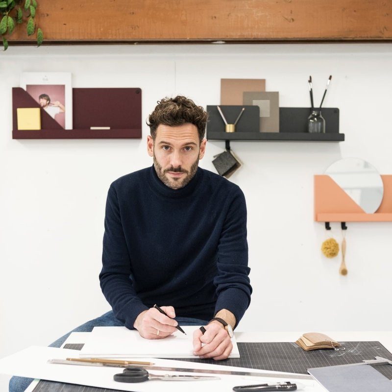 Muuto FOLDED Organizer - Półka Ścienna 29 cm Czarna