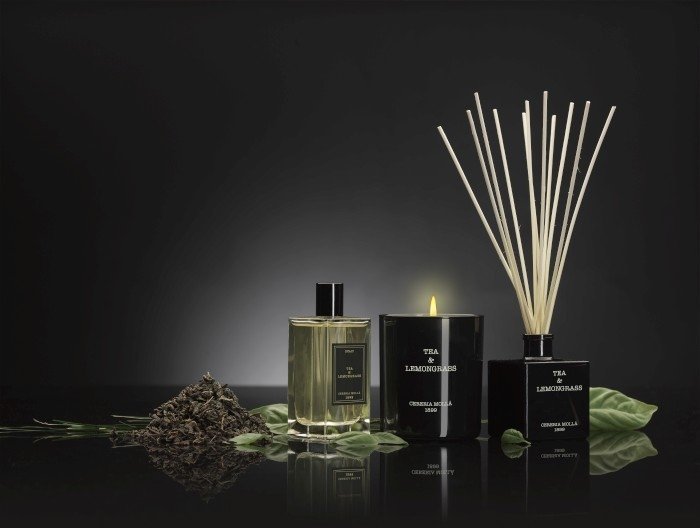 Cereria Molla BOUTIQUE Świeca Zapachowa 230 gr. Black Orchid and Lily