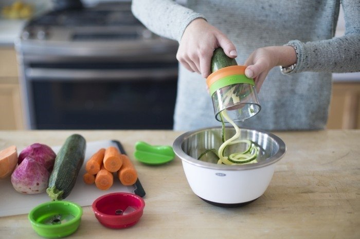 Oxo GOOD GRIPS Spirala / Tarka Spiralna do Warzyw 3w1