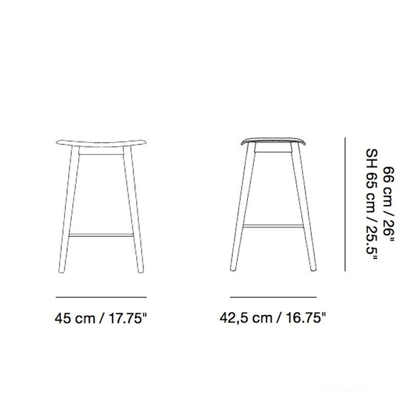 Muuto FIBER Hoker - Stołek Barowy 65 cm Czarny - Siedzisko Tapicerowane Czarną Skórą / Drewniana Rama