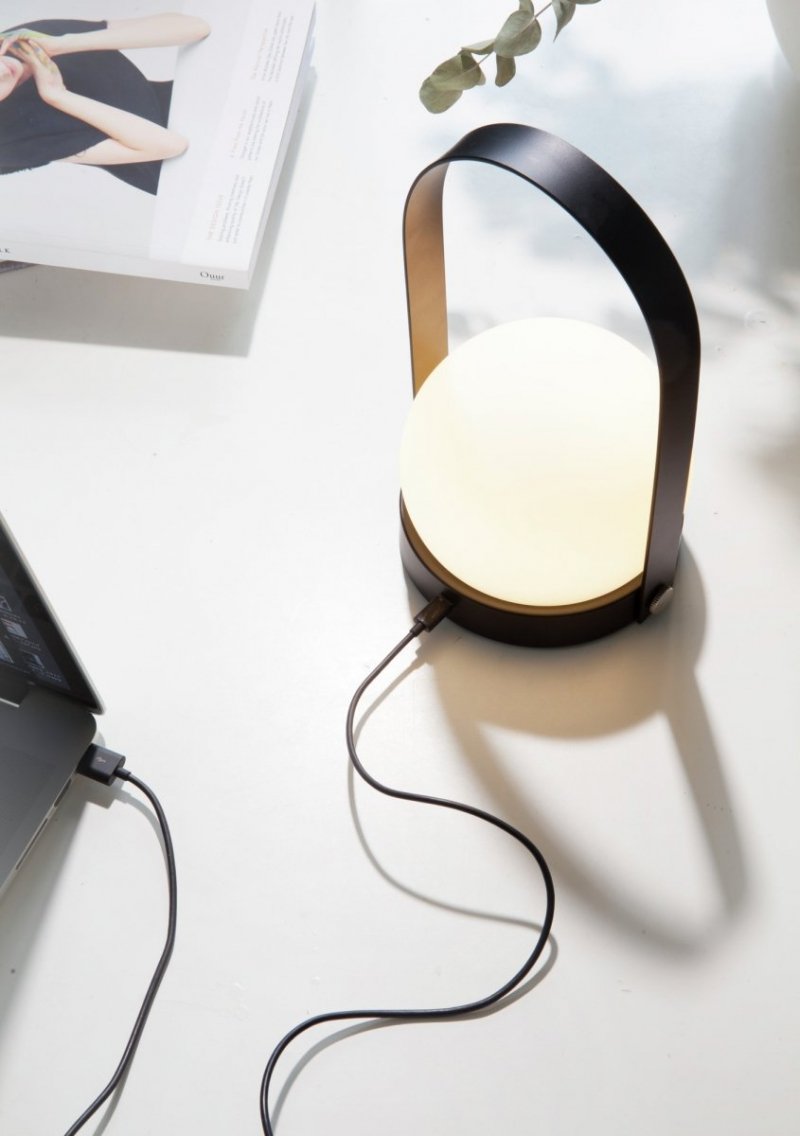 Audo CARRIE Lampa Bezprzewodowa LED / Czarna / OUTLET