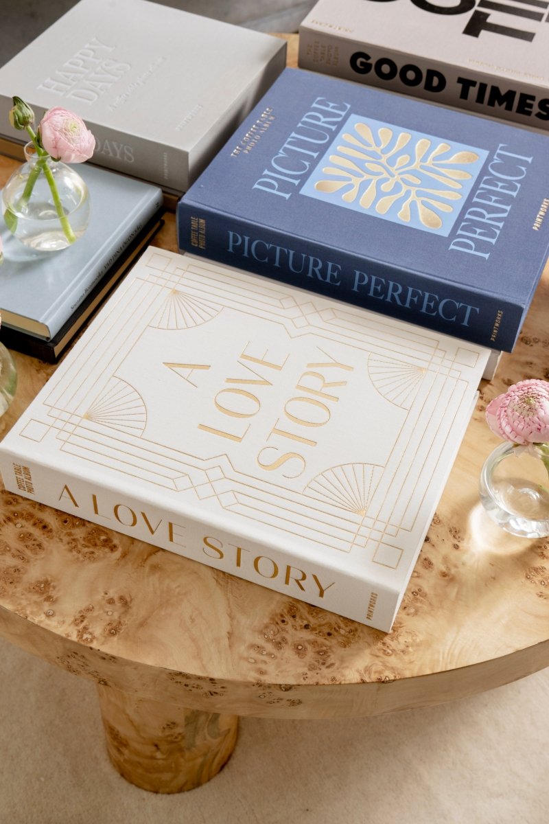 niebieski album fotograficzny coffee table