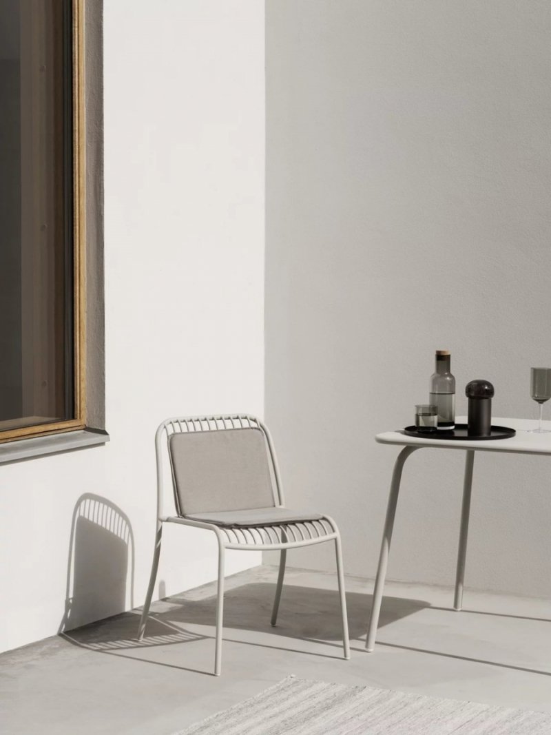 Blomus YUA WIRE Krzesło Ogrodowe / Jasnoszare Silk Grey