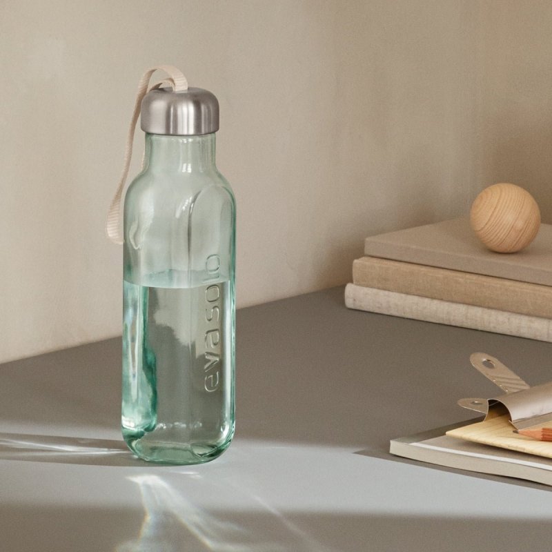 Eva Solo RECYCLED Butelka do Wody 0,5 l ze Szkła z Recyklingu - Kremowa