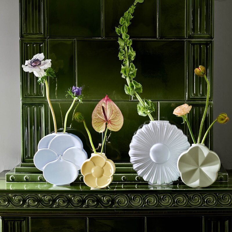 elegancki wazon do kwiatów biały minimalistyczny