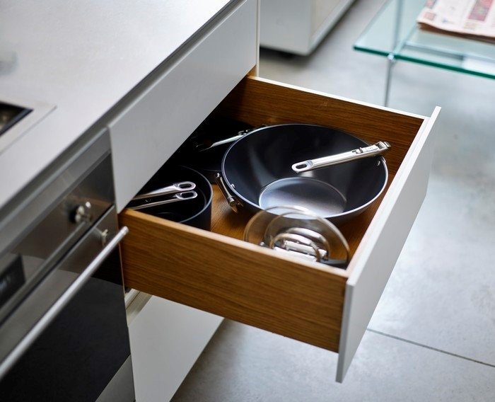 Joseph Joseph SPACE Wok ze Składanym Uchwytem 32 cm / Granatowy