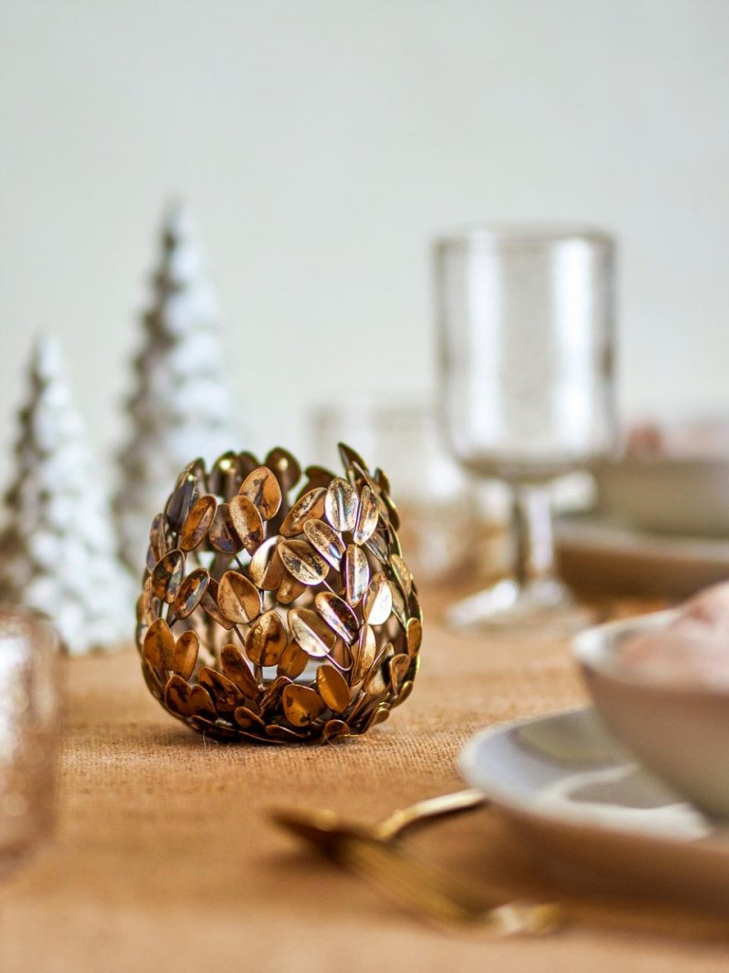 Bloomingville CHERINA Metalowy Świecznik Tealight / Odcień Mosiądzu