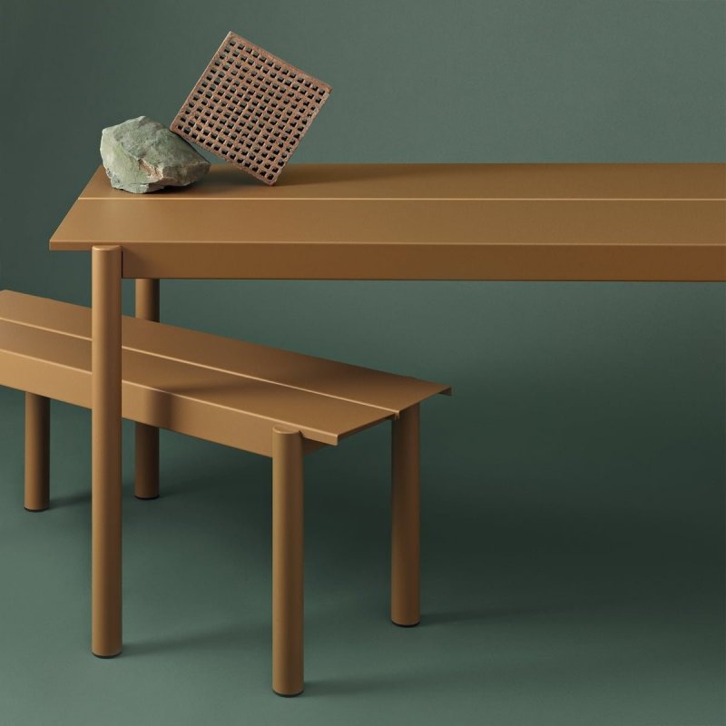 Muuto LINEAR Ogrodowy Stół Stalowy 140 x 75 cm / Niebieski