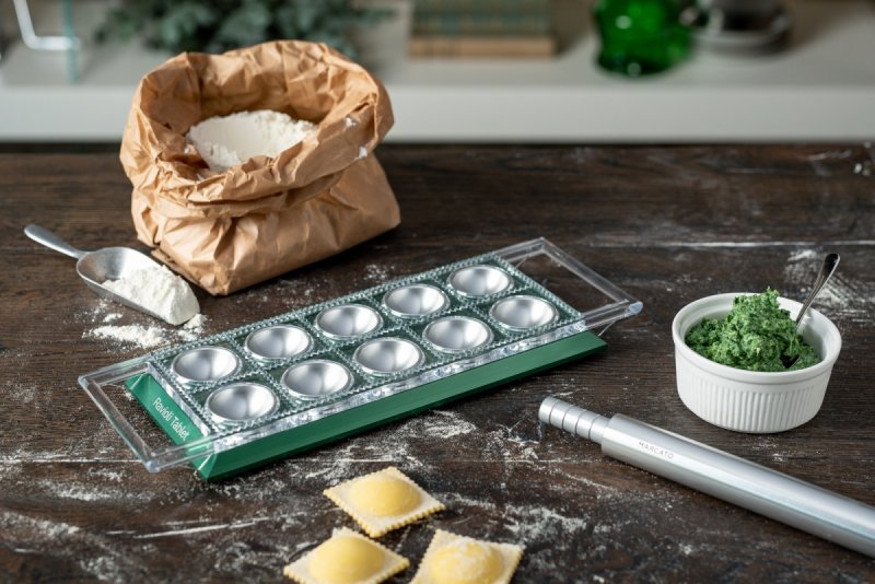 Marcato DESIGN LINE Forma do Ravioli w Kwadratach 5x5 cm 10 Szt. / Zielona