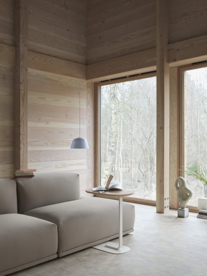 Muuto RELATE Stolik Pomocniczy - Boczny 73,5 cm Biały / Blat Dąb Naturalny