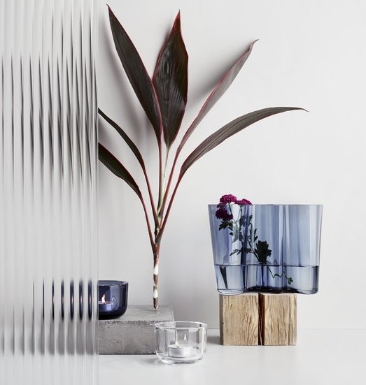 Iittala VALKEA Świecznik Tealight / Ultramaryna