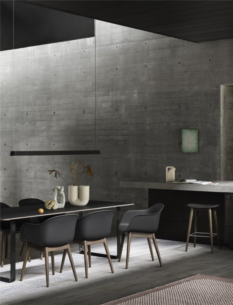 Muuto LINEAR Podłużna Lampa Wisząca 169 cm Czarna