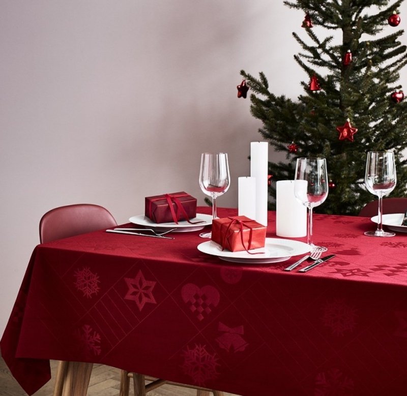 Rosendahl NATALE Obrus Świąteczny 150x270 cm Czerwony