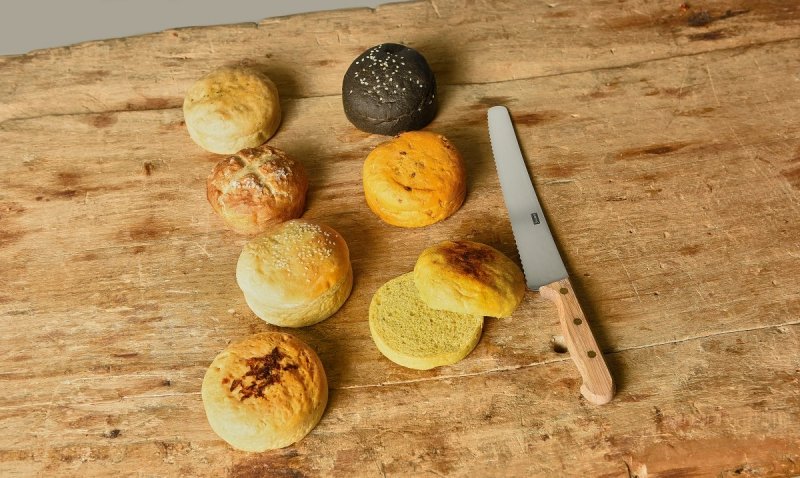 Lurch FLEXI FORM Silikonowa Forma do Bułek Burgerów 8,5 cm Brązowa