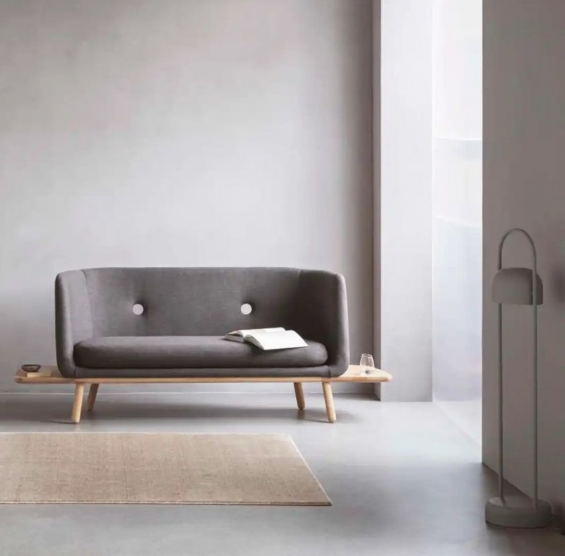Eva Solo PHANTOM Sofa 2-Osobowa Tapicerowana z Bocznymi Półkami  / Szara