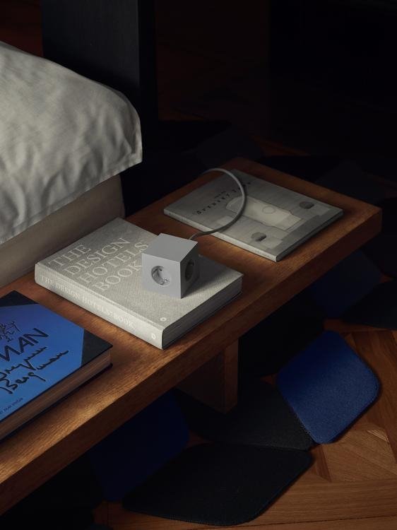 Avolt SQUARE 1 Listwa Zasilająca z Podwójnym USB-C i Magnetyczną Podstawą 3 m / Beżowa