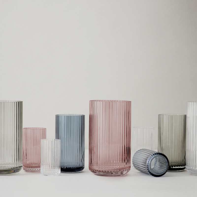 Lyngby Porcelain LYNGBY Wazon Szklany 20 cm Burgundy - Różowy