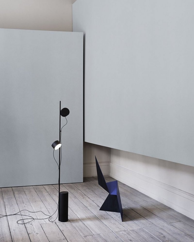 Muuto POST Lampa Stojąca - Podłogowa / Czarna