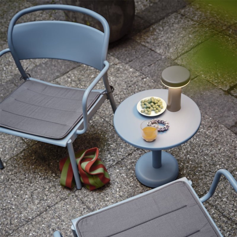 Muuto LINEAR OUTDOOR Stalowy Stolik Kawowy Ogrodowy - Zewnętrzny / Jasnoszary