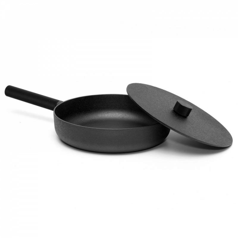 Skeppshult NOIR Patelnia Żeliwna 28 cm z Pokrywką / Czarna