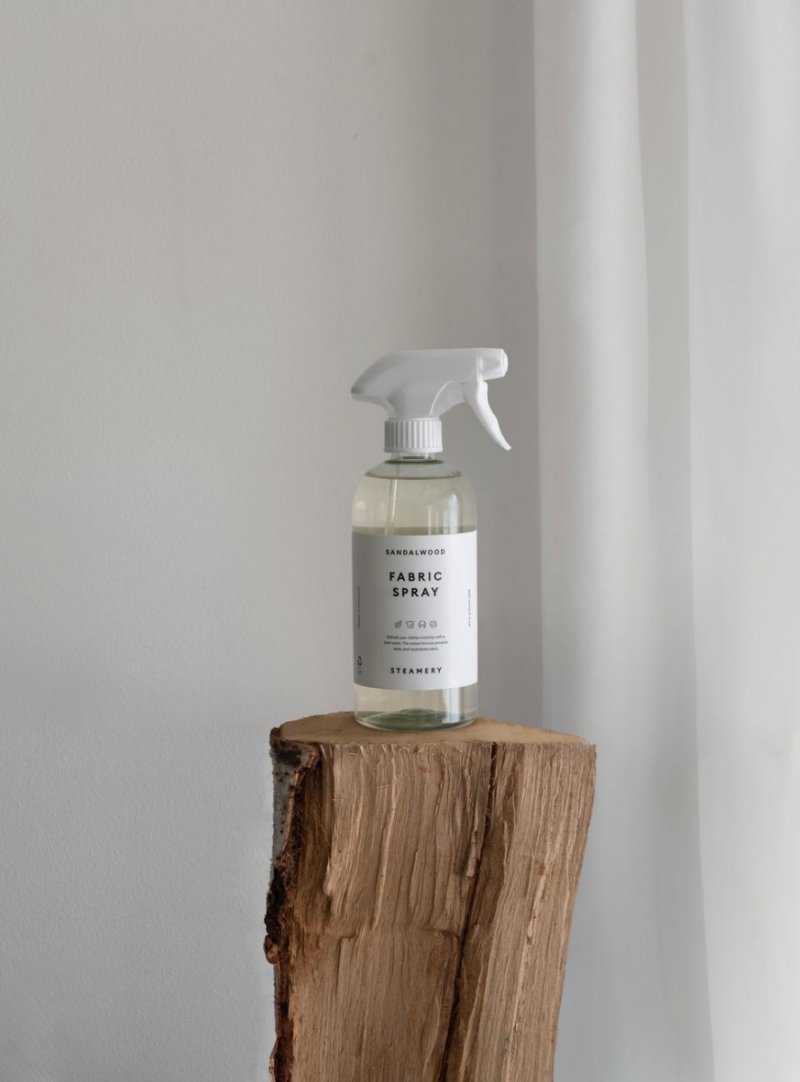 Steamery HOME Zapachowy Spray - Odświeżacz do Tkanin 500 ml / Drzewo Sandałowe