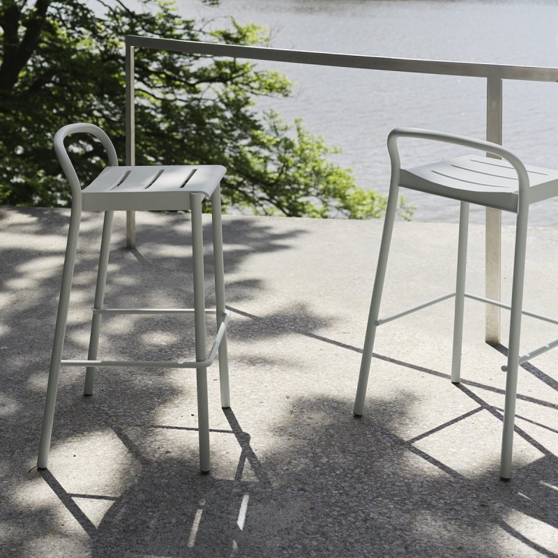 Muuto LINEAR Krzesło Barowe Ogrodowe - Hoker 65 cm / Niebieski
