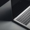 Moshi iVisor XT - Folia ochronna na ekran MacBook Pro 14 (M3/M2/M1/2023-2021) (czarna ramka)