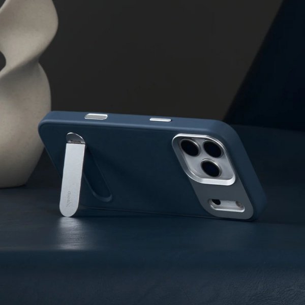 Moshi Kameleon MagSafe - Etui iPhone 17 Pro z funkcją podstawki (Milktea Brown)