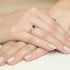 Pierścionek złoty 585 z brylantami 0,03ct szafirem 0,50ct W-10