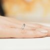 Pierścionek złoty 585 z brylantami 0,03ct szafirem 0,15ct W-428