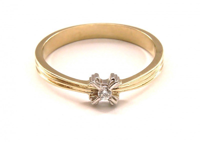 Pierścionek z brylantem 0,03ct PR. 585