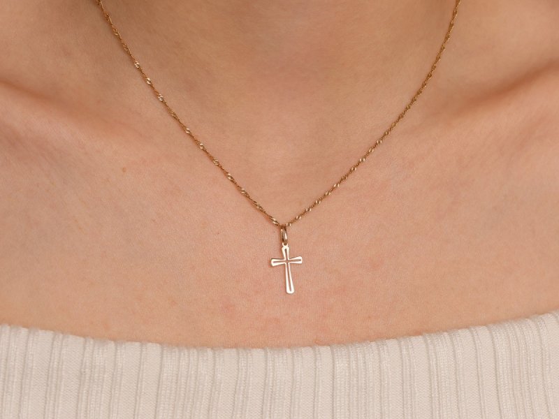 KRZYŻYK ZŁOTY 585 DELIKATNY 15X10mm