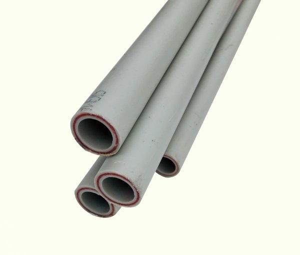 PP rura zgrzewana 25x3,4 PN20 stabilizowana włóknem szklanym 100 mb 