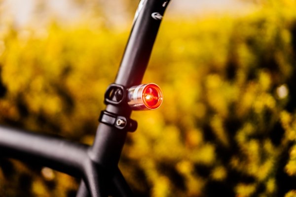 Tylna lampka rowerowa Lezyne Femto Drive Rear 7 lm