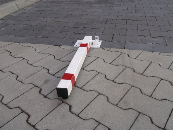 Blokada Parkingowa na kłódkę drogowa prosta słupek od Metalfab