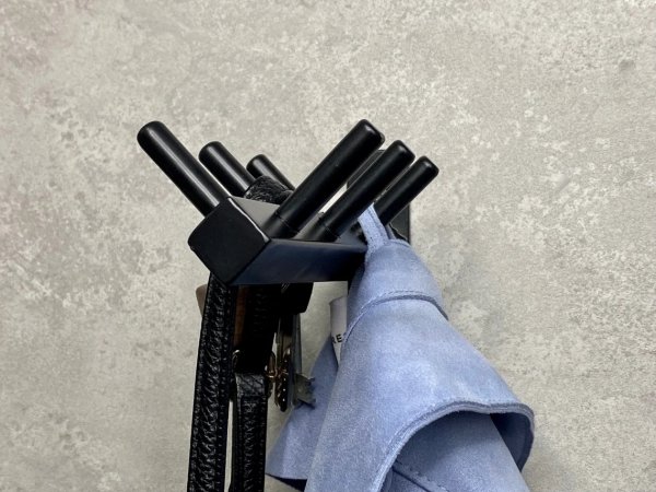 Wieszak w stylu loft na przedpokój na ubrania  MetalFab
